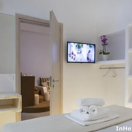 Holiday home In Heart House - Naousa, Paros *