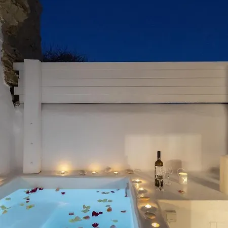 In Heart House - Naousa, Paros