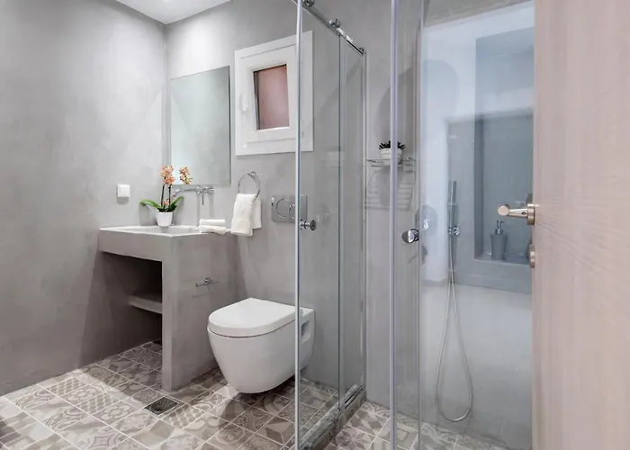 In Heart House - Naousa, Paros *