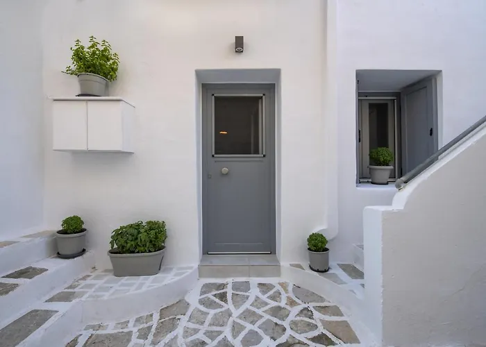 In Heart House - Naousa, Paros *