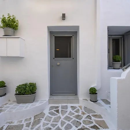 In Heart House - Naousa, Paros *