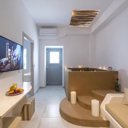 In Heart House - Naousa, Paros *