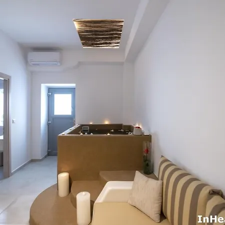 In Heart House - Naousa, Paros *