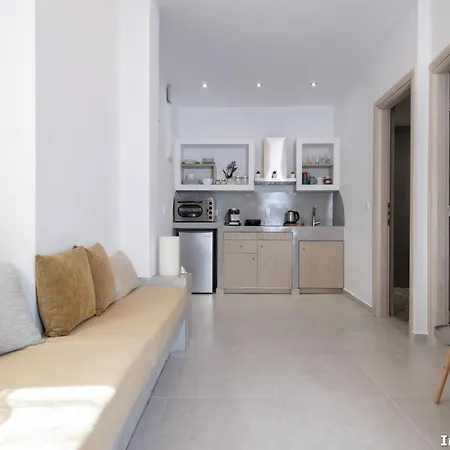 In Heart House - Naousa, Paros