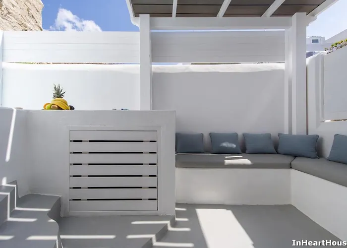 In Heart House - Naousa, Paros *