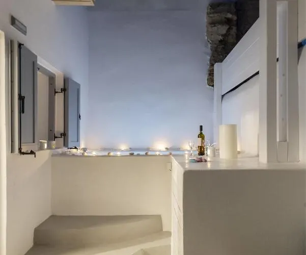 In Heart House - Naousa, Paros